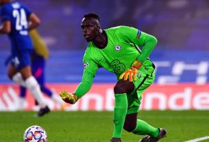 Chelsea Edouard Mendy entre dans l histoire du Club