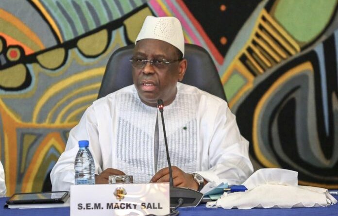 Photo de Macky Sall au conseil des ministres.