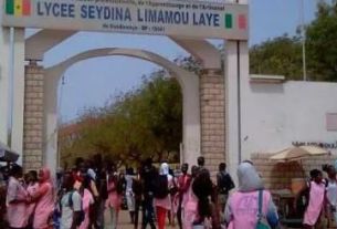 portail du Lycee Limamou Laye