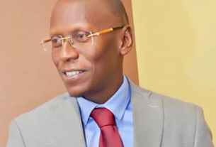 Cheikh Tidiane SY Al amine.