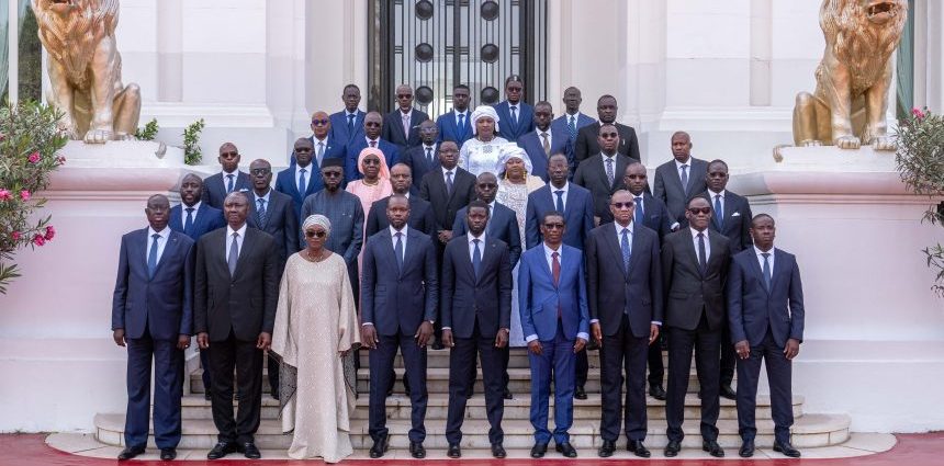 Sénégal, Conseil des ministres, les membres du gouvernement Ousmane SONKO, au Palais de la République pour la photo officielle (2024)