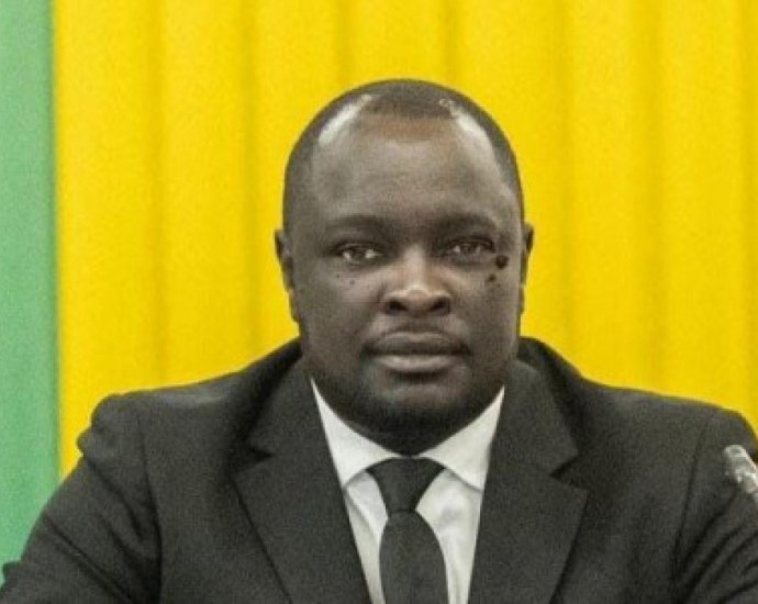 M. Amadou Chérif DIOUF, secrétaire d'État aux Sénégalais de l'extérieur