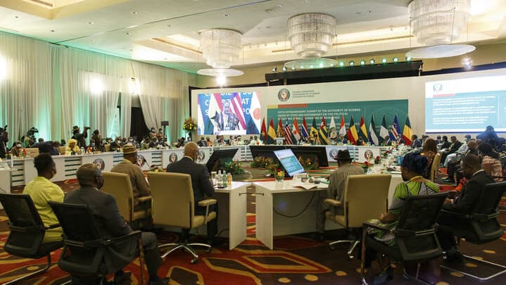 CEDEAO en sommet extraordinaire à Accra au Ghana.